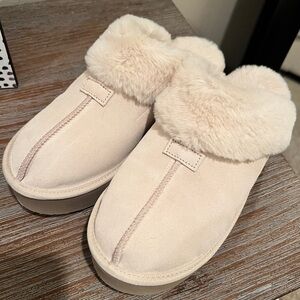 Elegant Cream Women's Platform Slippers